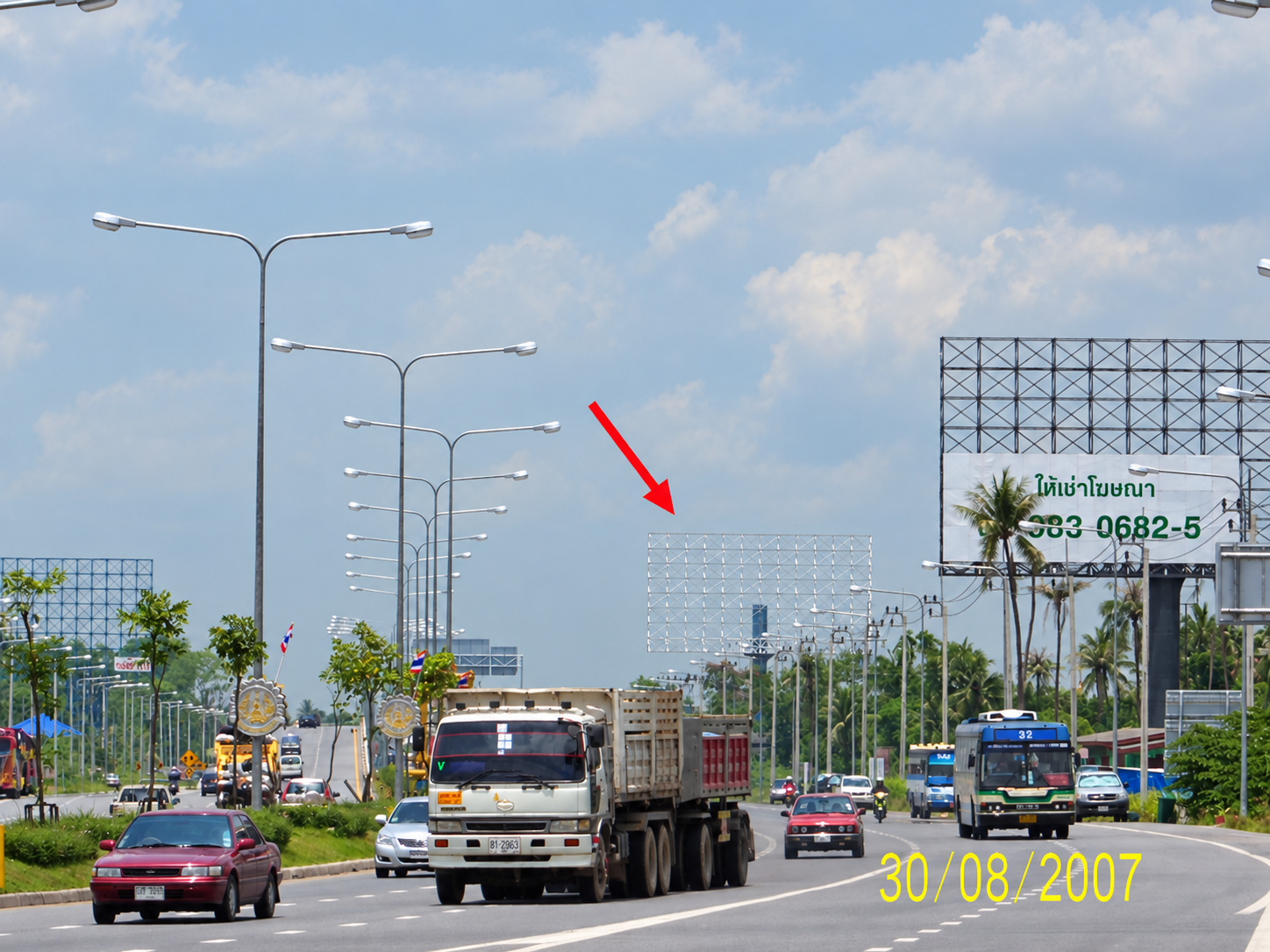 ป้ายโฆษณาสะพานพระราม 4(ขาออก)จุดที่ 3 รูปหลัก